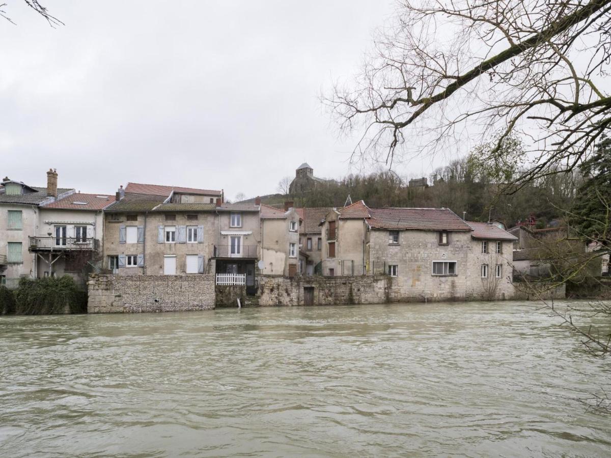Lovely Holiday Home Near Joset Alain Dun-sur-Meuse Esterno foto
